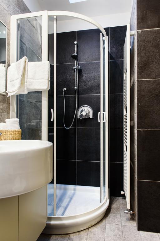 شقة Lora Luxury House كومو المظهر الخارجي الصورة